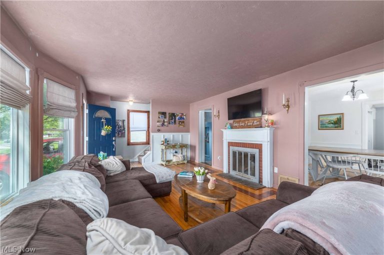 159 Inwood Boulevard, Avon Lake, OH - Photo 8