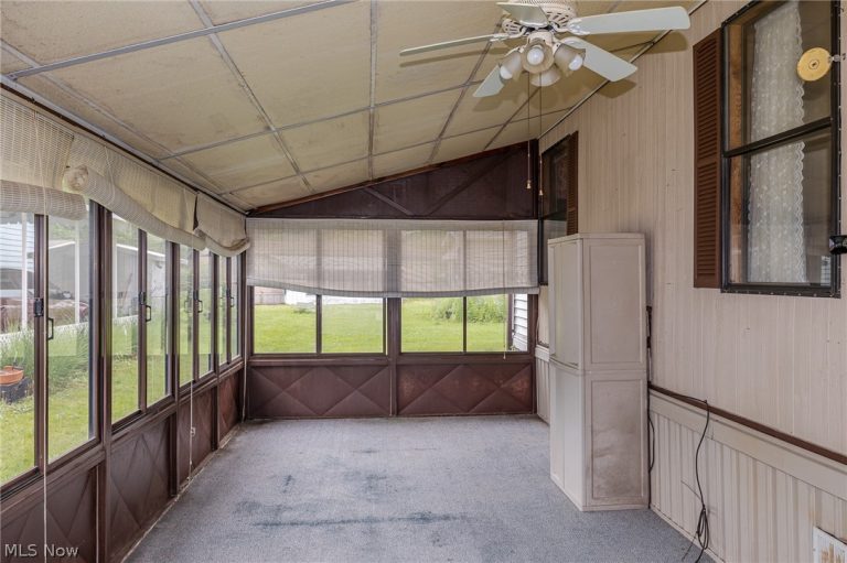 5 Michael Drive, Olmsted Twp, OH - Photo 4