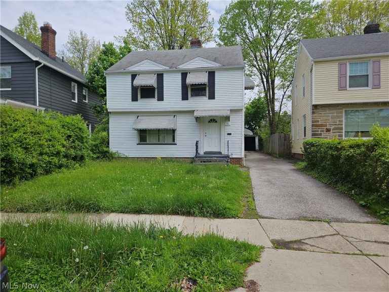 931 Yellowstone Road, Cleveland, OH - Photo 2