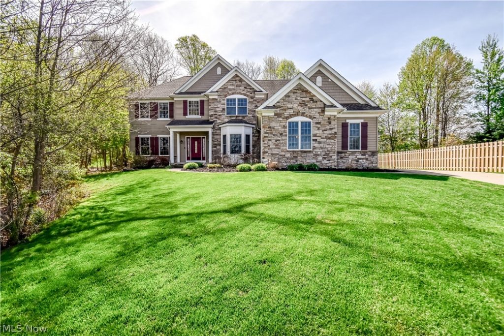 8075 Rainbow Drive, Concord Twp, OH