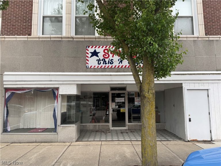 242 Main Street, Conneaut, OH, 44030
