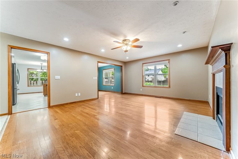 22461 Macbeth Avenue, Fairview Park, OH - Photo 5