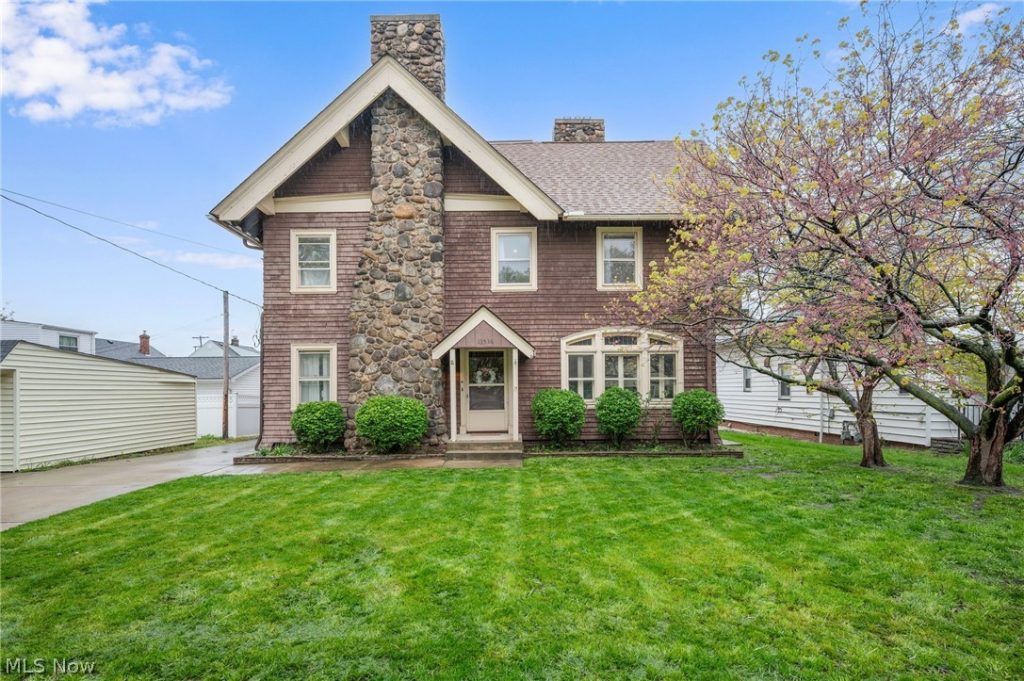 13540 Elbur Lane, Lakewood, OH
