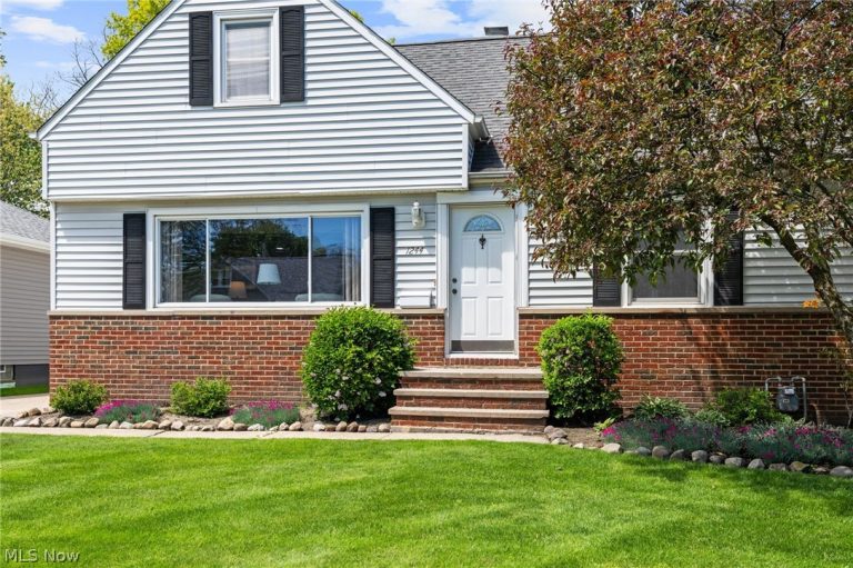 1244 Miner Road, Mayfield Heights, OH - Photo 4