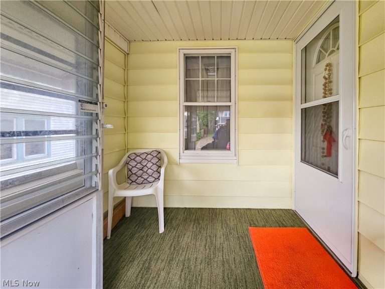 1423 26th Street, Canton, OH - Photo 3