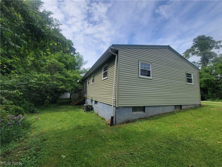 185 Belavista Drive, Marietta, OH - Photo 4