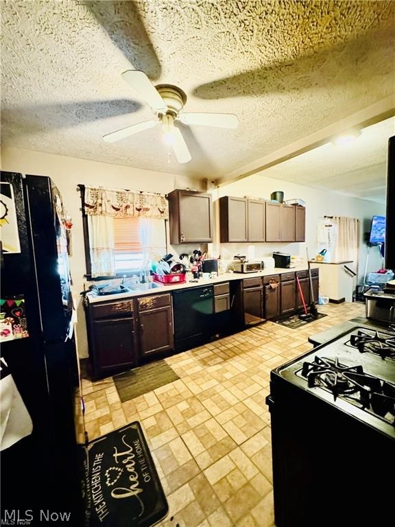 927 Avon Street, Akron, OH - Photo 2