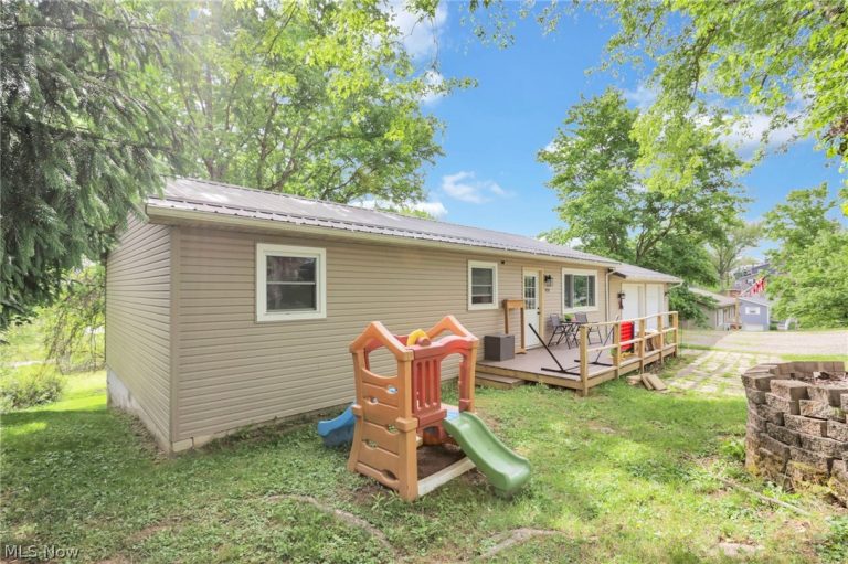 470 Mcconnell Drive, Zanesville, OH - Photo 2