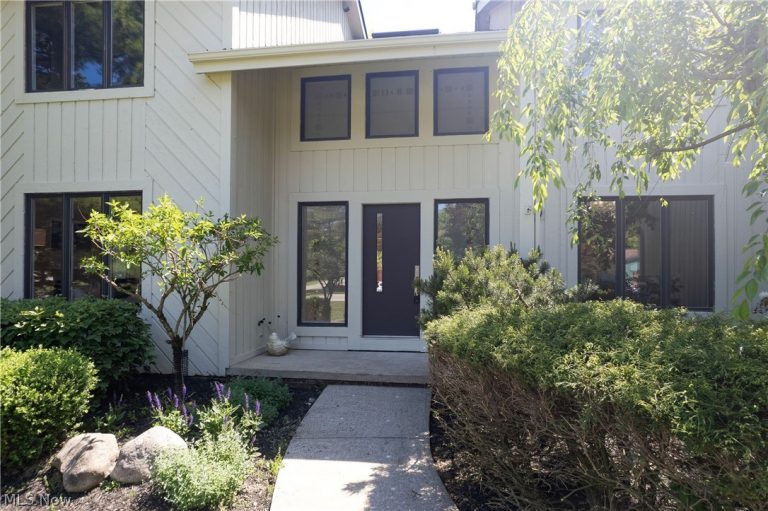 3939 Beechmont Trail, Orange, OH, 44122