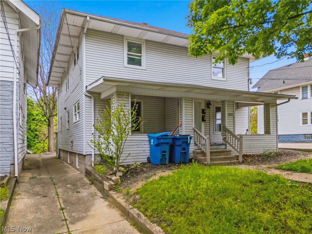 1224 Pondview Avenue, Akron, OH