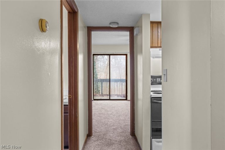 515 Meredith Lane #2A, Cuyahoga Falls, OH - Photo 8