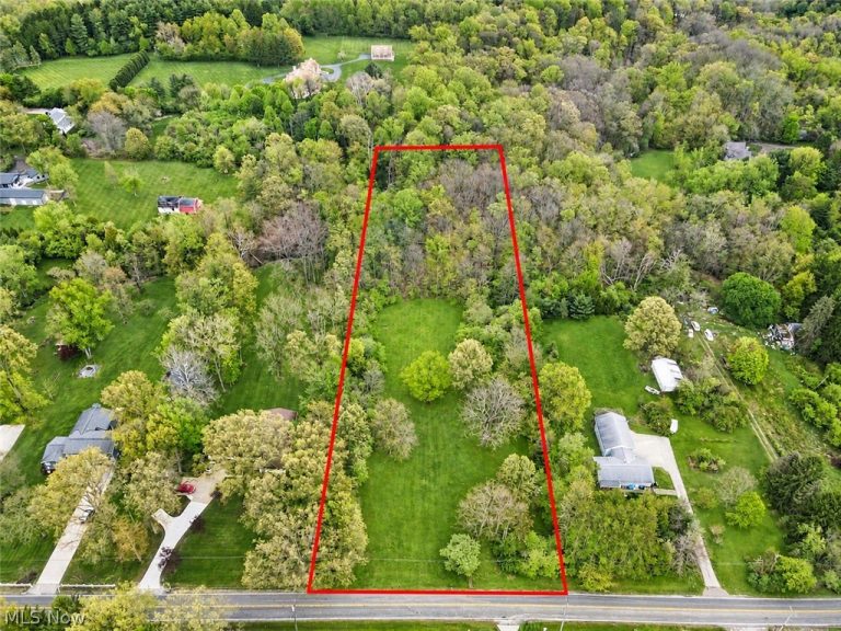 1123 Hametown Road, Akron, OH, 44333