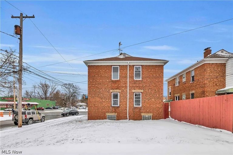 3662 117th Street, Cleveland, OH - Photo 2