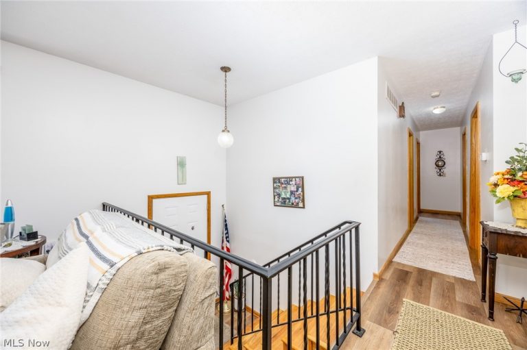 44 Teri Lane, Little Hocking, OH - Photo 5