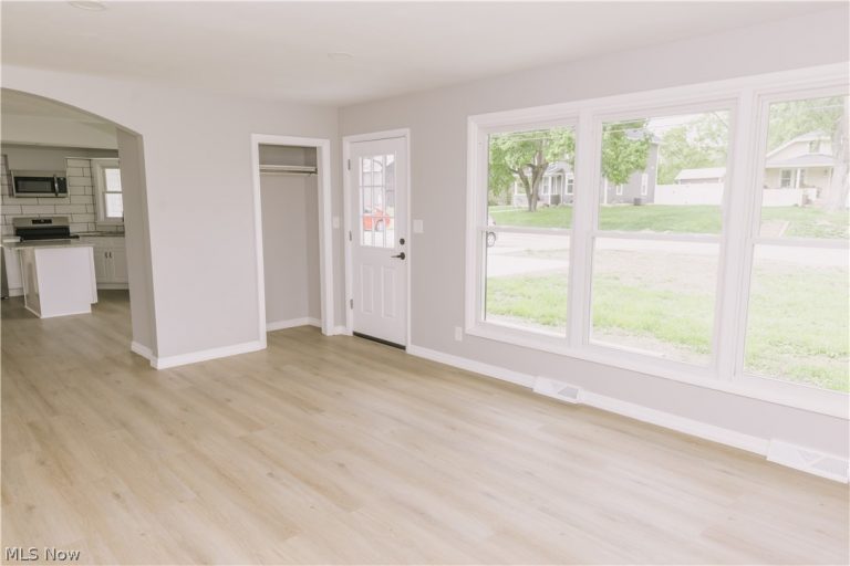967 Canal Street, Canal Fulton, OH - Photo 4