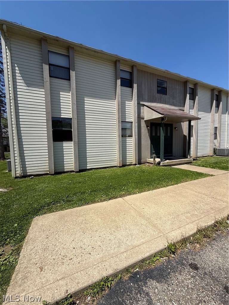 1060 Brandywine Boulevard #E, Zanesville, OH, 43701