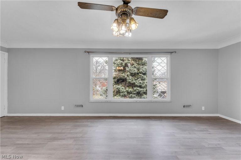 2915 Snow Road #2/UP, Parma, OH - Photo 3