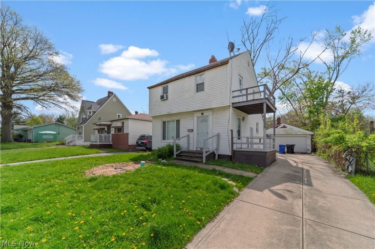 4898 95th Street, Garfield Heights, OH - Photo 4
