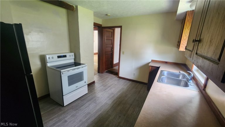 499 Gage Street, Akron, OH - Photo 3