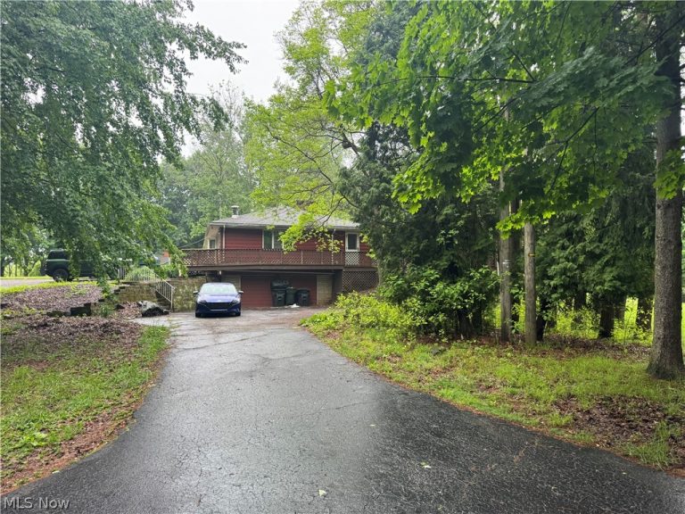 12797 Oakwood Avenue, Uniontown, OH - Photo 6