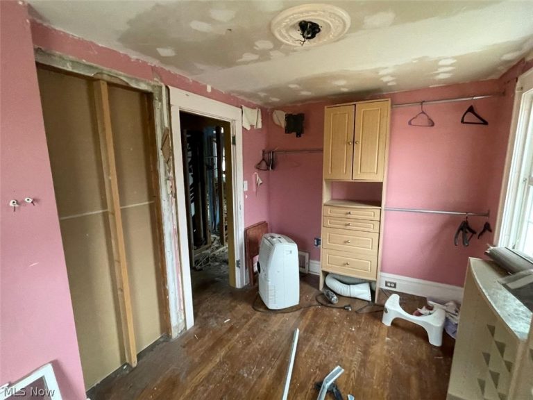 73 Burns Avenue, Akron, OH - Photo 4