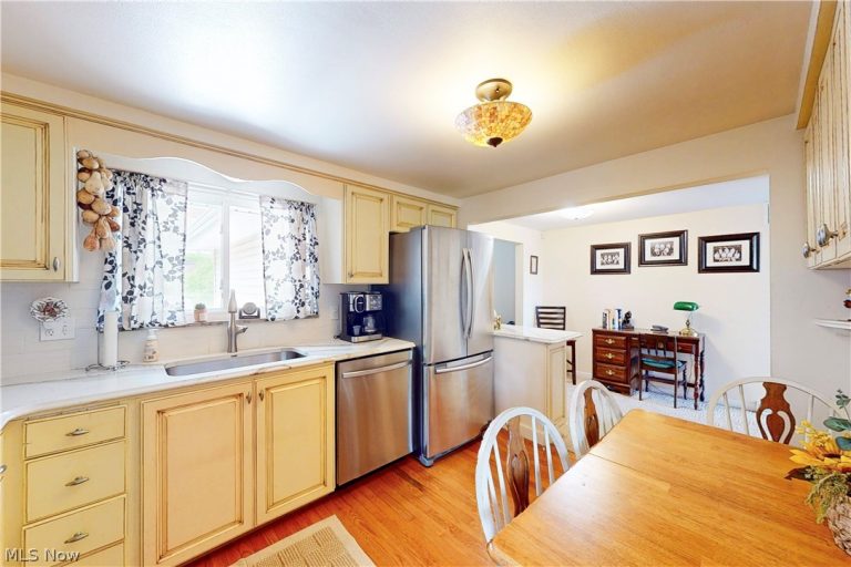 2711 Whitehaven Boulevard, Steubenville, OH - Photo 4