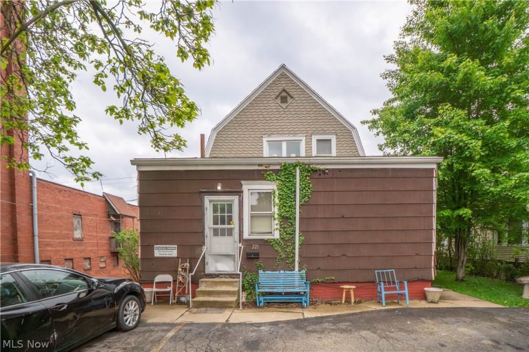 2221 6th Street, Canton, OH - Photo 6