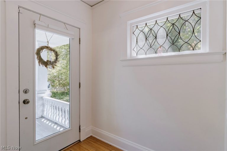2658 Queenston Road, Cleveland Heights, OH - Photo 5