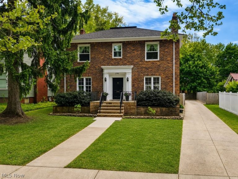 2798 Corydon Road, Cleveland Heights, OH, 44118