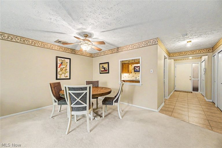 924 Memorial Parkway #207, Akron, OH - Photo 2