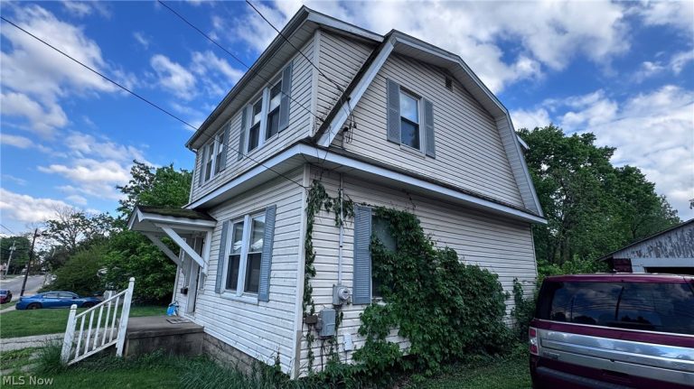 358 Locust Street, Wilmington, OH - Photo 5