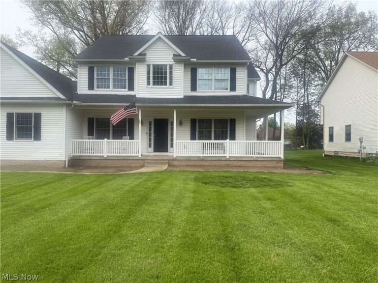 1467 Summer Wood Lane, Uniontown, OH - Photo 3