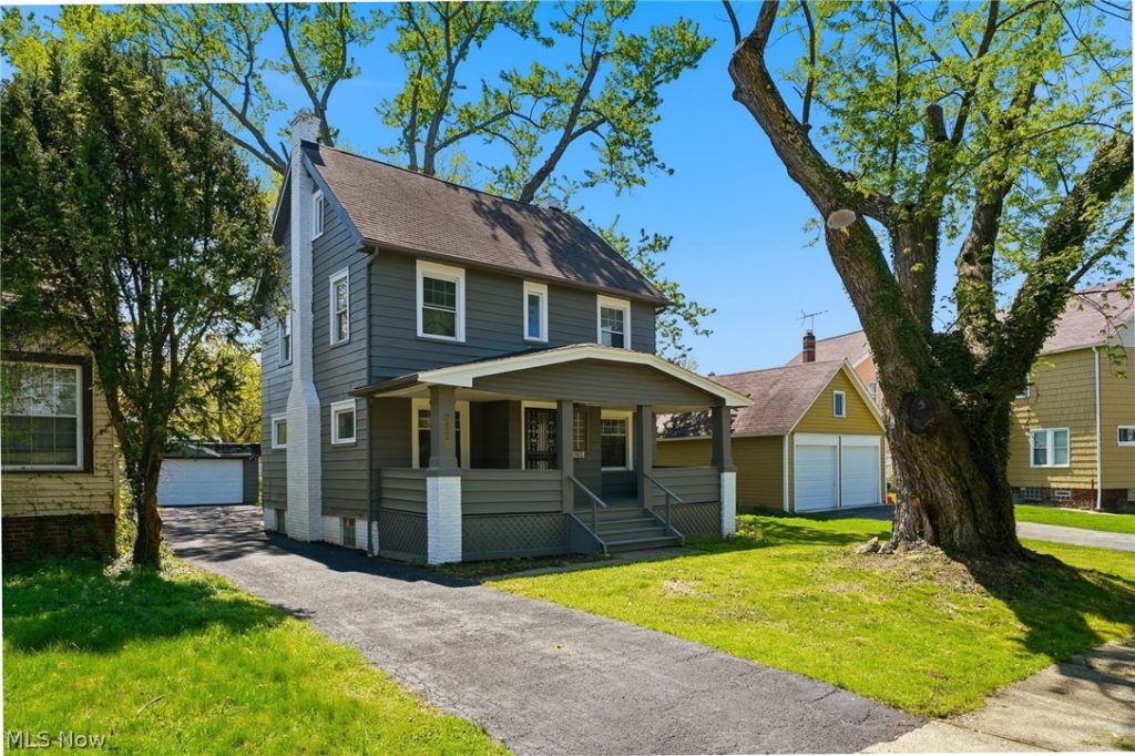 3356 Spangler Road, Cleveland Heights, OH