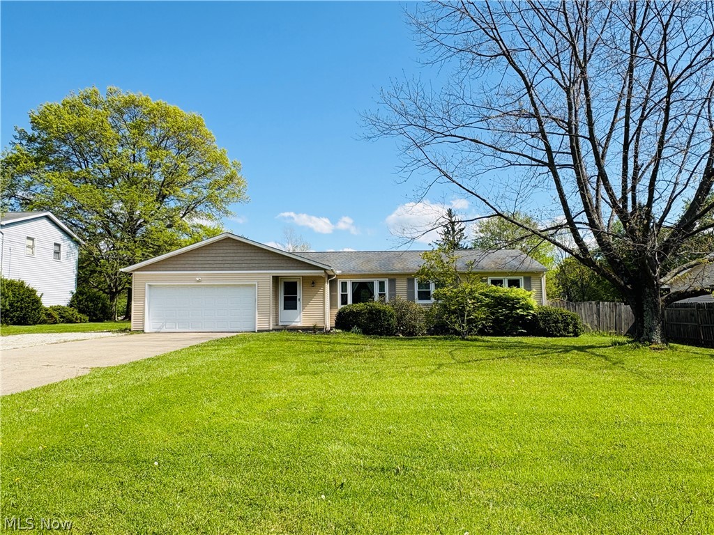 2281 Weymouth Road, Hinckley, OH