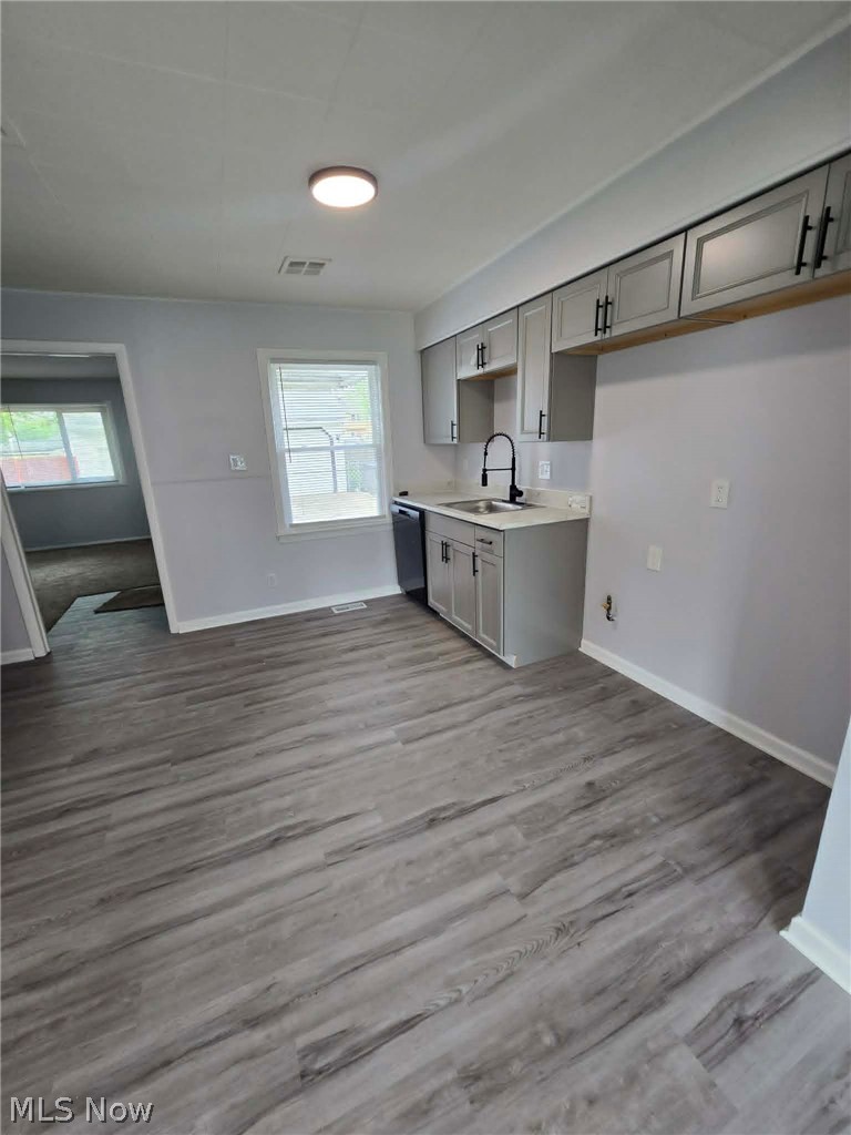 12812 Longmead Avenue, Cleveland, OH - Photo 2