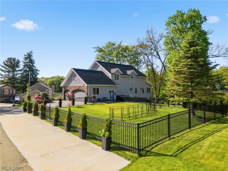 108 Spruce Drive, North Canton, OH - Photo 8