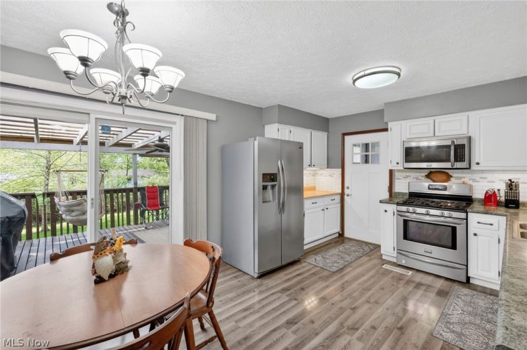 878 Marilyn Drive, Wooster, OH - Photo 4