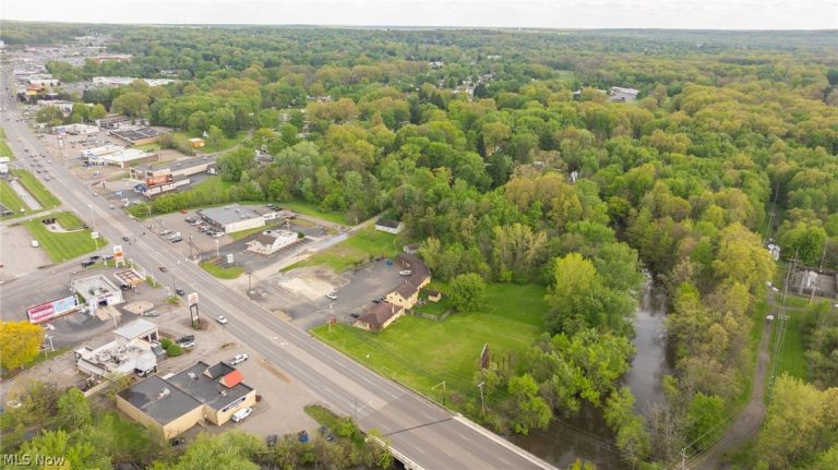 5318 Youngstown Warren Road, Niles, OH, 44446