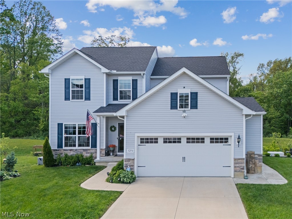 1216 Selena Grove, Green, OH