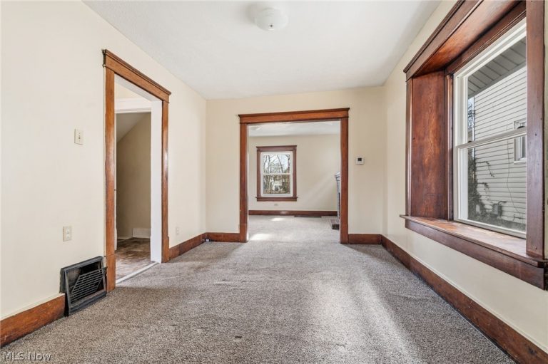 488 Alexander Street, Akron, OH - Photo 6