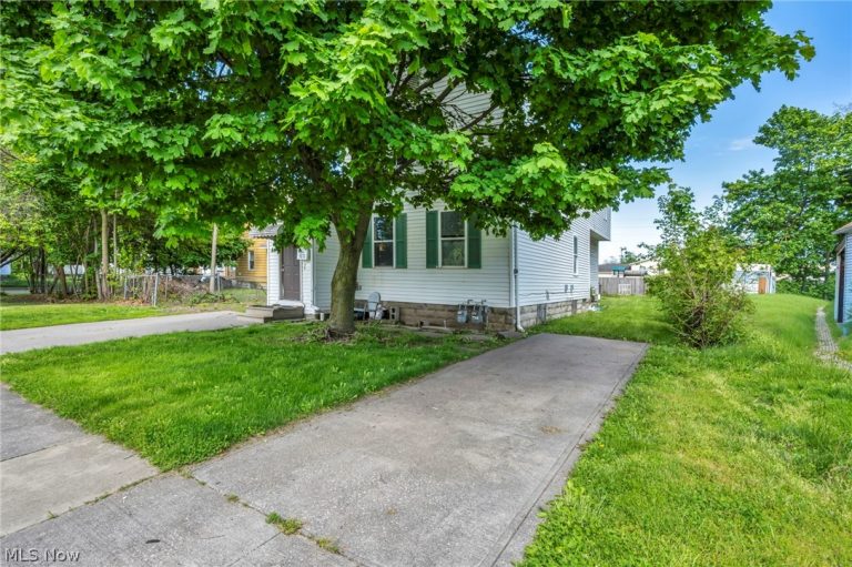 1813 Lexington Avenue, Lorain, OH - Photo 3