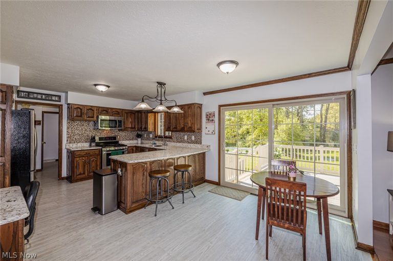 6700 Arlington Drive, Westfield Center, OH - Photo 6