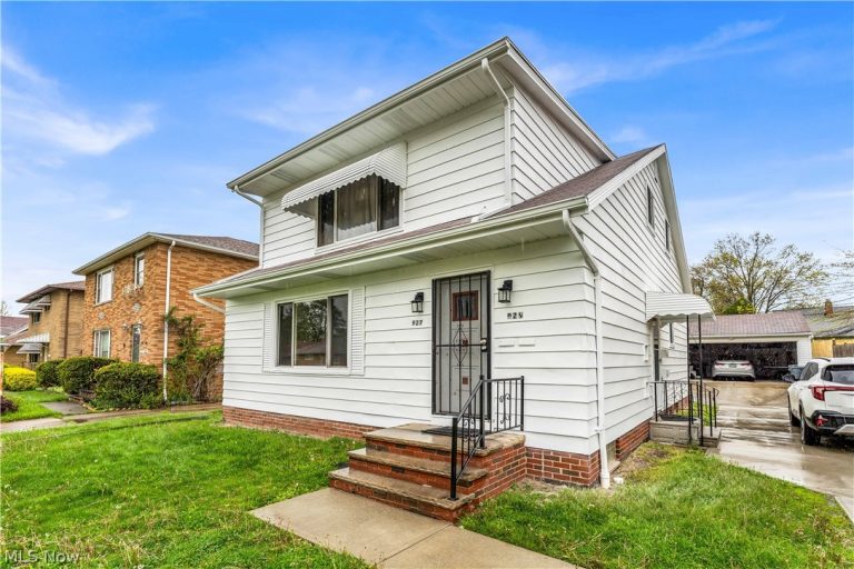 927 216th Street, Euclid, OH - Photo 3