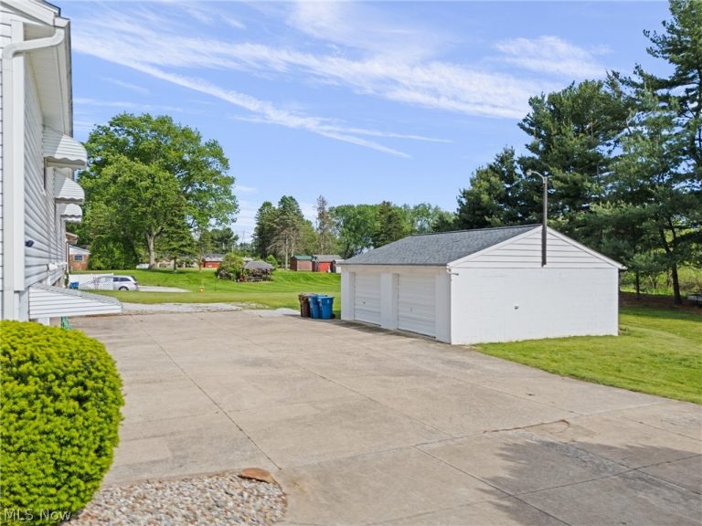 120 Center Road, New Franklin, OH - Photo 8