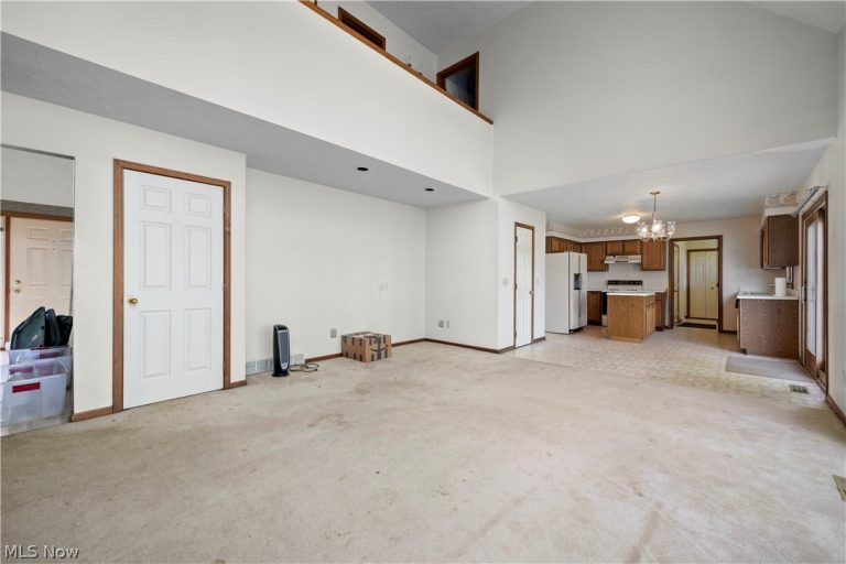 722 Jaycox Road, Avon Lake, OH - Photo 3