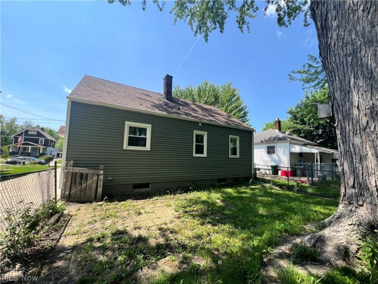 4814 Hope Avenue, Ashtabula, OH - Photo 6
