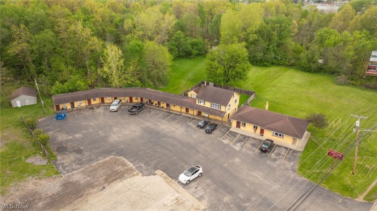 5318 Youngstown Warren Road, Niles, OH - Photo 4