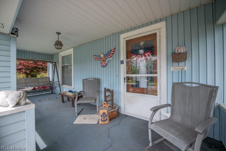 77 4th Street, Carrollton, OH - Photo 4
