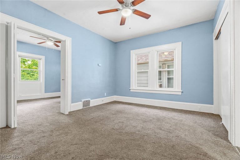 1224 Pondview Avenue, Akron, OH - Photo 4