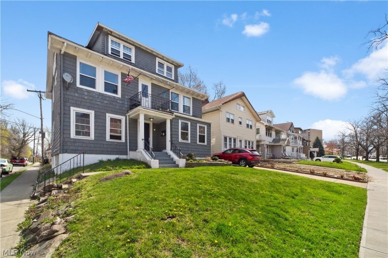 1335 West Boulevard, Cleveland, OH - Photo 2